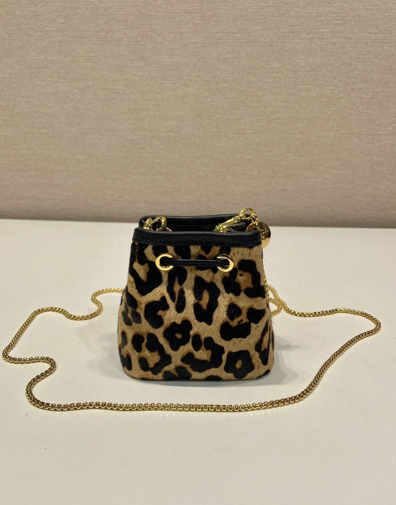 Pra*a bucket bags